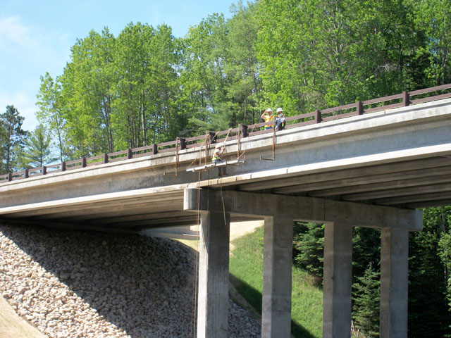 bridge support painting